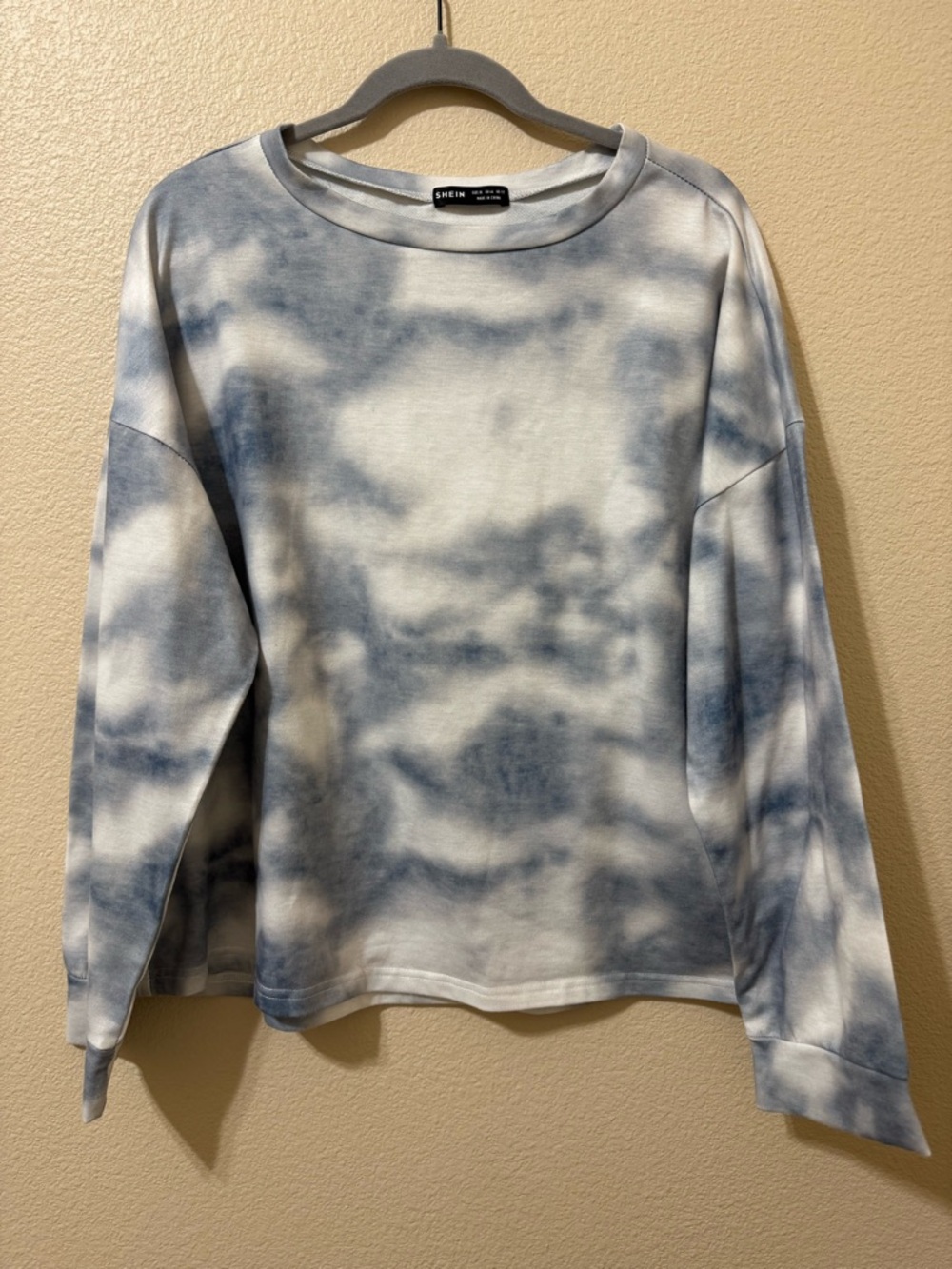 SHEIN Blue & White Tie Dye Cloud Print Sweatshirt XL (US 12)